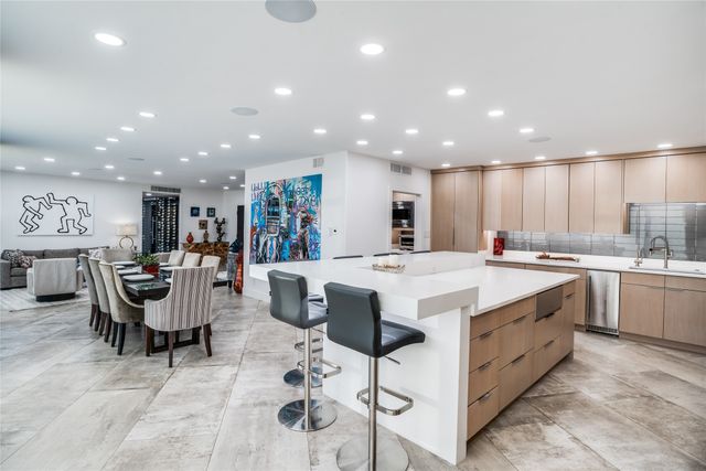 6211 W Northwest Highway 707, Dallas, TX 75225