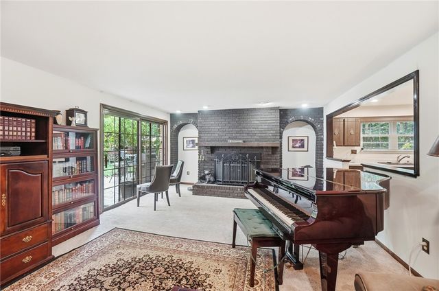 910 Sunnycreek Drive, Centerville, OH 45458
