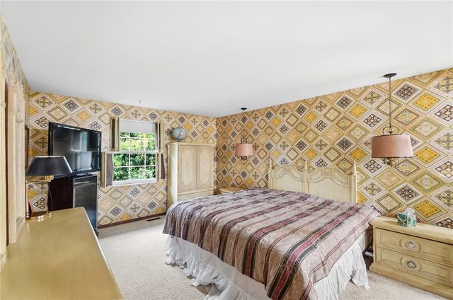 910 Sunnycreek Drive, Centerville, OH 45458
