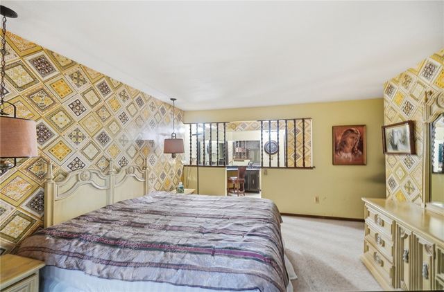 910 Sunnycreek Drive, Centerville, OH 45458