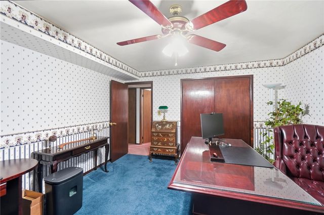 910 Sunnycreek Drive, Centerville, OH 45458