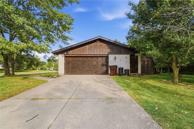 910 Sunnycreek Drive, Centerville, OH 45458
