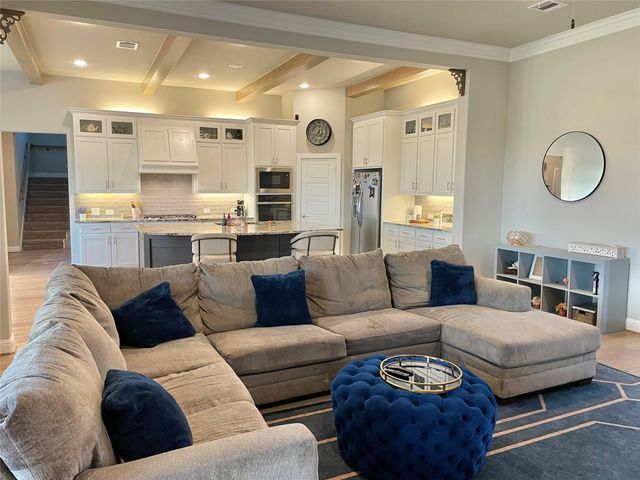 4223 Waterstone Estates Drive, Mckinney, TX 75071