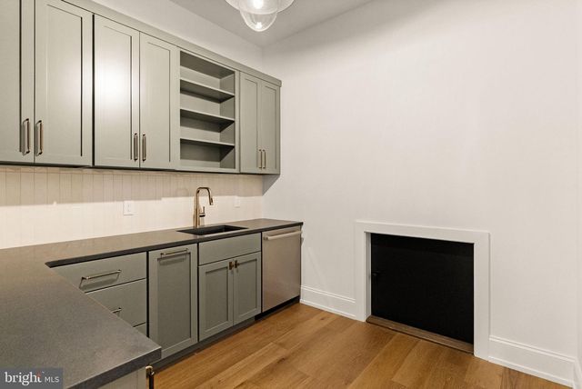 1441 BERWYN PAOLI RD, Paoli, PA 19301