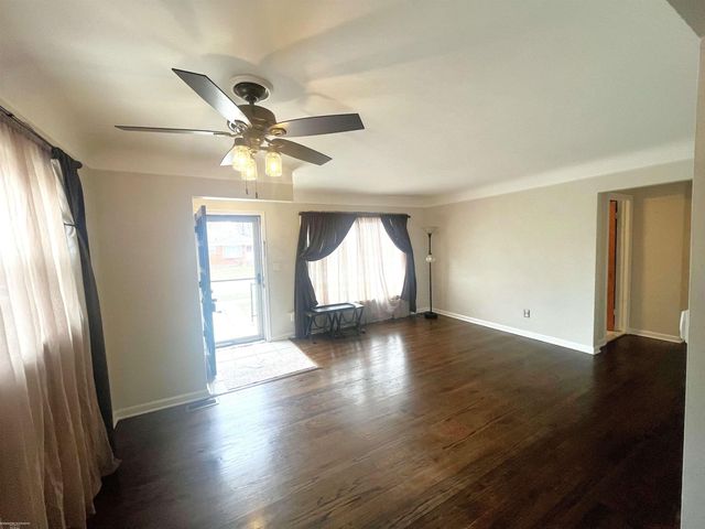 29219 Joan St Street, Saint Clair Shores, MI 48081