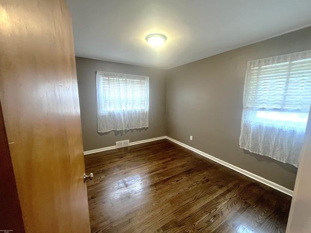 29219 Joan St Street, Saint Clair Shores, MI 48081