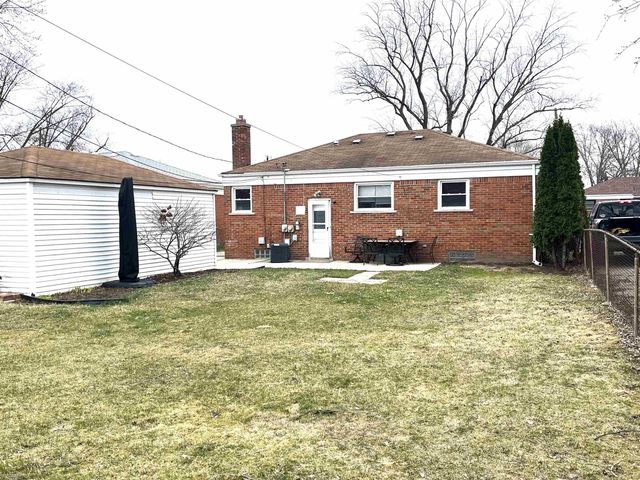 29219 Joan St Street, Saint Clair Shores, MI 48081