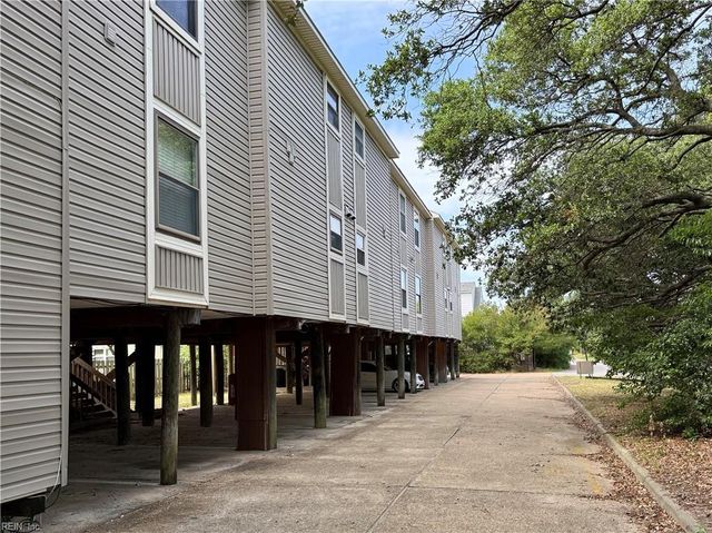 9601 9th View St Apt 204, Norfolk, VA 23503