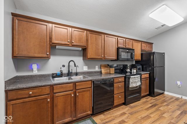 9820 Legends Creek Drive 208, Indianapolis, IN 46229