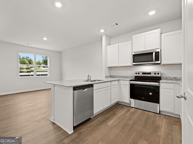 5974 Skylar Drive, Atlanta, GA 30336