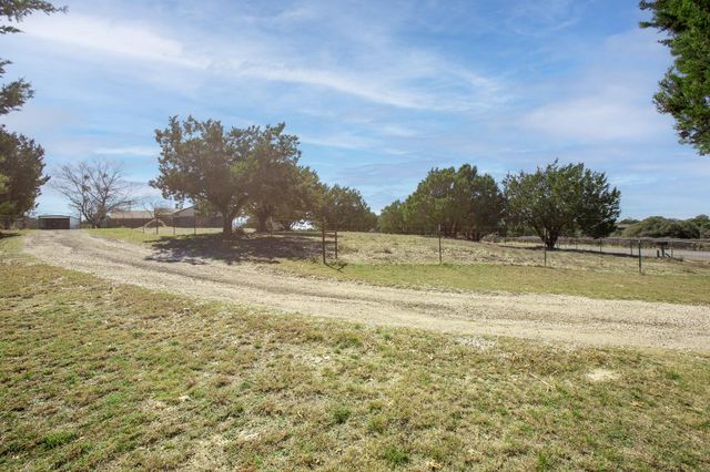 494 County Road 4813 RD, Copperas Cove, TX 76522