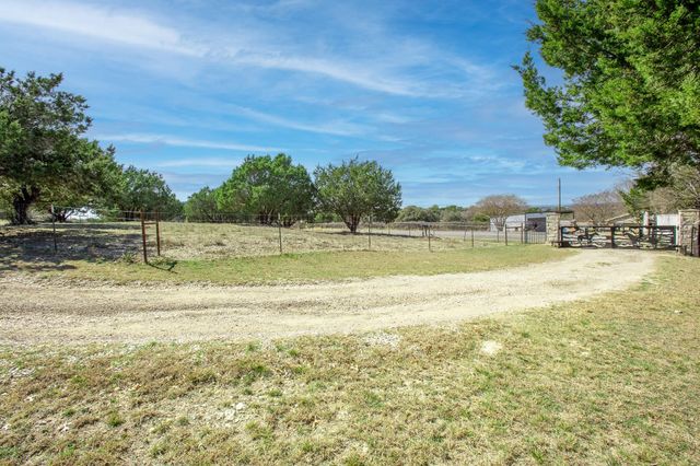 494 County Road 4813 RD, Copperas Cove, TX 76522
