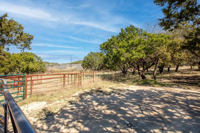 494 County Road 4813 RD, Copperas Cove, TX 76522