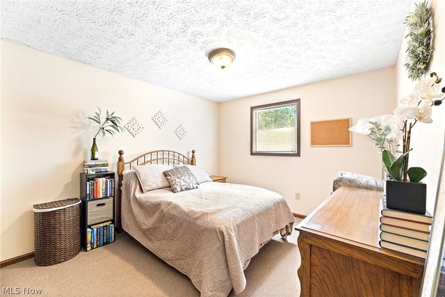 1140 E Maple Street, North Canton, OH 44720