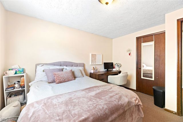 1140 E Maple Street, North Canton, OH 44720