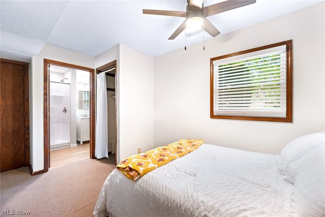 1140 E Maple Street, North Canton, OH 44720