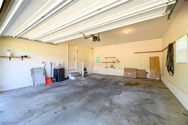 1140 E Maple Street, North Canton, OH 44720