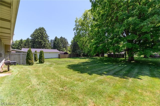 1140 E Maple Street, North Canton, OH 44720