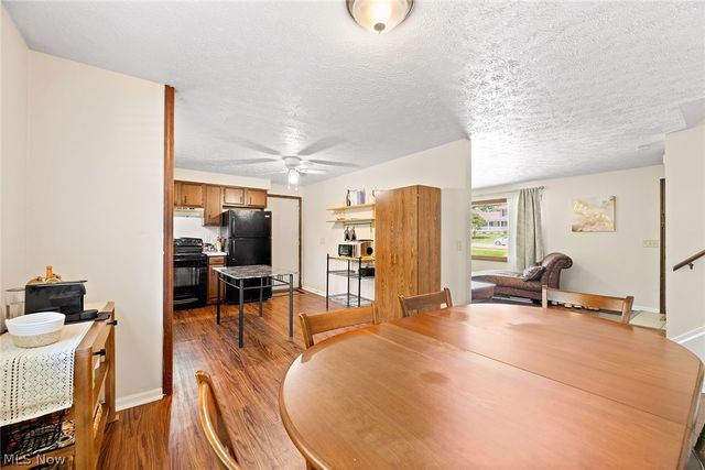 1140 E Maple Street, North Canton, OH 44720