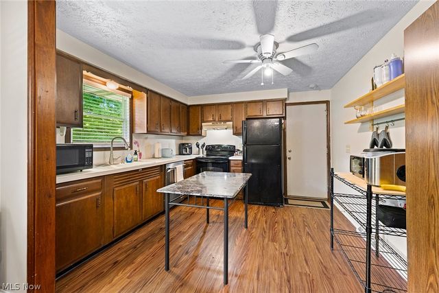 1140 E Maple Street, North Canton, OH 44720