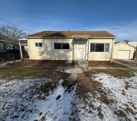 3420 E 34th Avenue, Lake Station, IN 46405