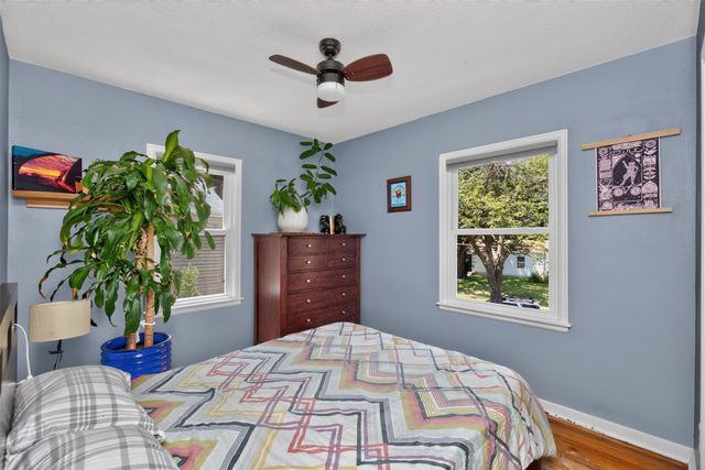 1311 E 33rd Court, Des Moines, IA 50317