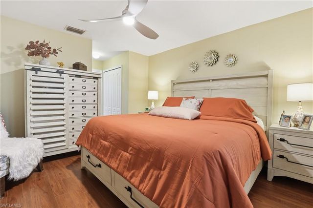 2207 NE 28th ST, Cape Coral, FL 33909