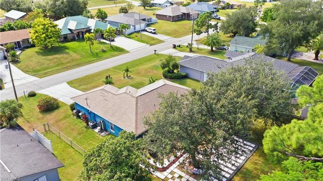 2207 NE 28th ST, Cape Coral, FL 33909