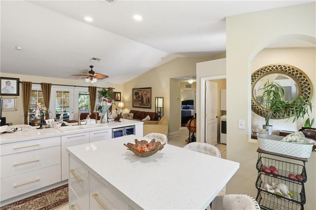 2207 NE 28th ST, Cape Coral, FL 33909