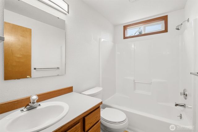 5510 44th Court SE, Lacey, WA 98503