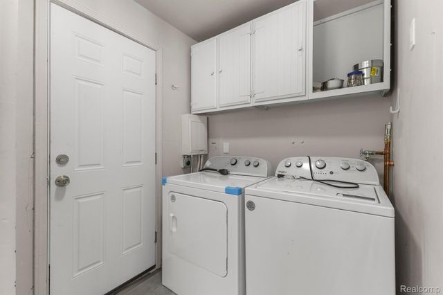 28643 Beechwood Street, Garden City, MI 48135