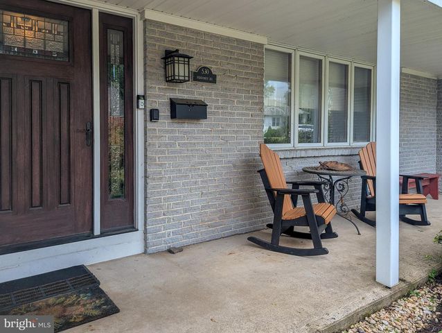 530 PERKIOMEN AVE, Lansdale, PA 19446