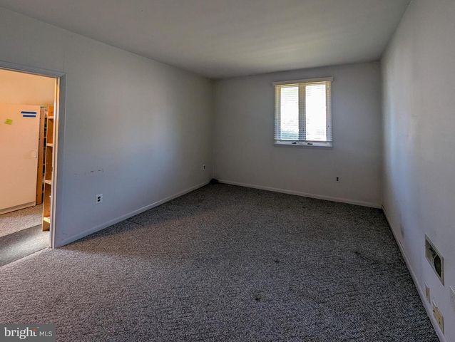 530 PERKIOMEN AVE, Lansdale, PA 19446