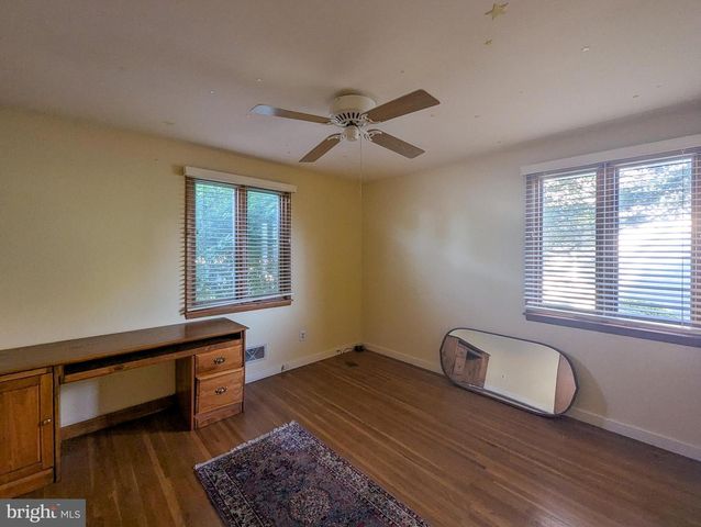 530 PERKIOMEN AVE, Lansdale, PA 19446