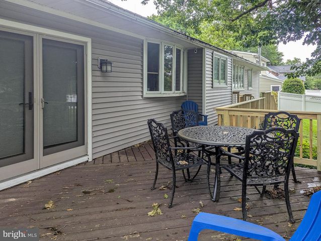 530 PERKIOMEN AVE, Lansdale, PA 19446