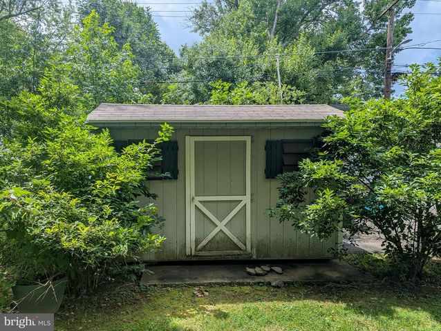 530 PERKIOMEN AVE, Lansdale, PA 19446