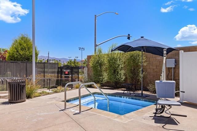 2040 Mindoro Lane 4, Chula Vista, CA 91915