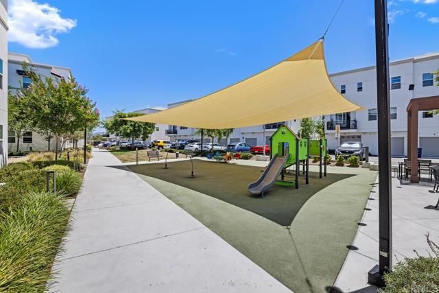 2040 Mindoro Lane 4, Chula Vista, CA 91915