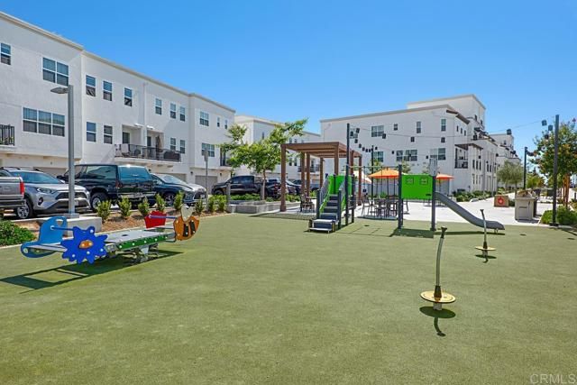 2040 Mindoro Lane 4, Chula Vista, CA 91915