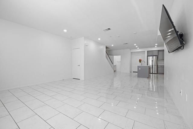 2040 Mindoro Lane 4, Chula Vista, CA 91915