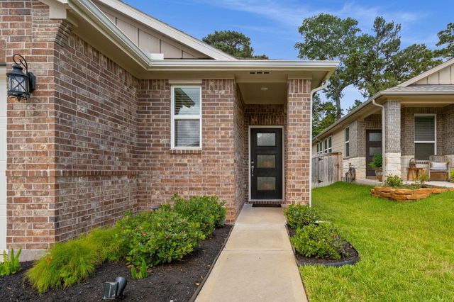 7067 Silverleaf Oak Street, Conroe, TX 77304