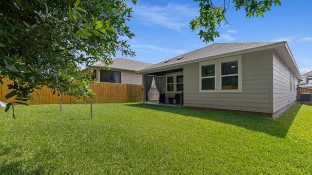 7067 Silverleaf Oak Street, Conroe, TX 77304