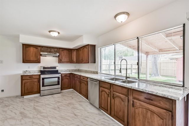 5402 Dunnethead Drive, Houston, TX 77084