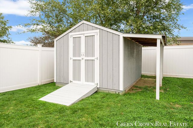 319 Eagle Drive, Caledonia, MI 49316