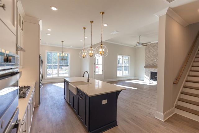 1010 Eastman Court, Hoschton, GA 30548