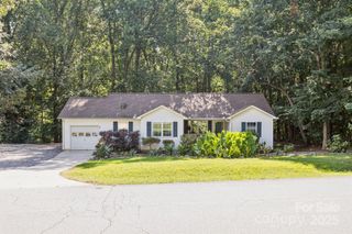 125 Mills Forest Lane, Mooresville, NC 28117