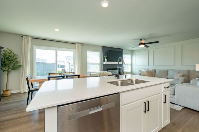 800 Knoll Drive, Norwalk, IA 50211