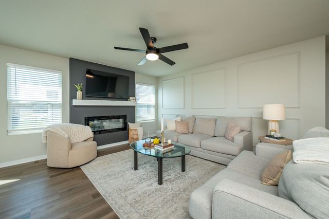 800 Knoll Drive, Norwalk, IA 50211