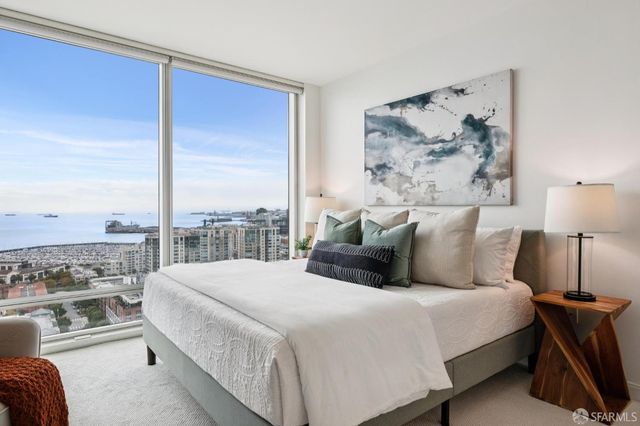 425 1st Street 2003, San Francisco, CA 94105