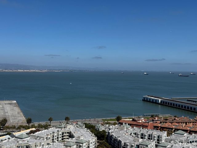 425 1st Street 2003, San Francisco, CA 94105
